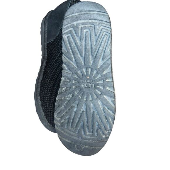 UGG 5819 Black Classic Cardy Knit Boots Women’s Size 7 shearling slouchy - Picture 7 of 8